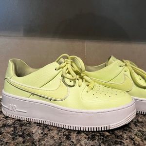 Green Nike Air Force1